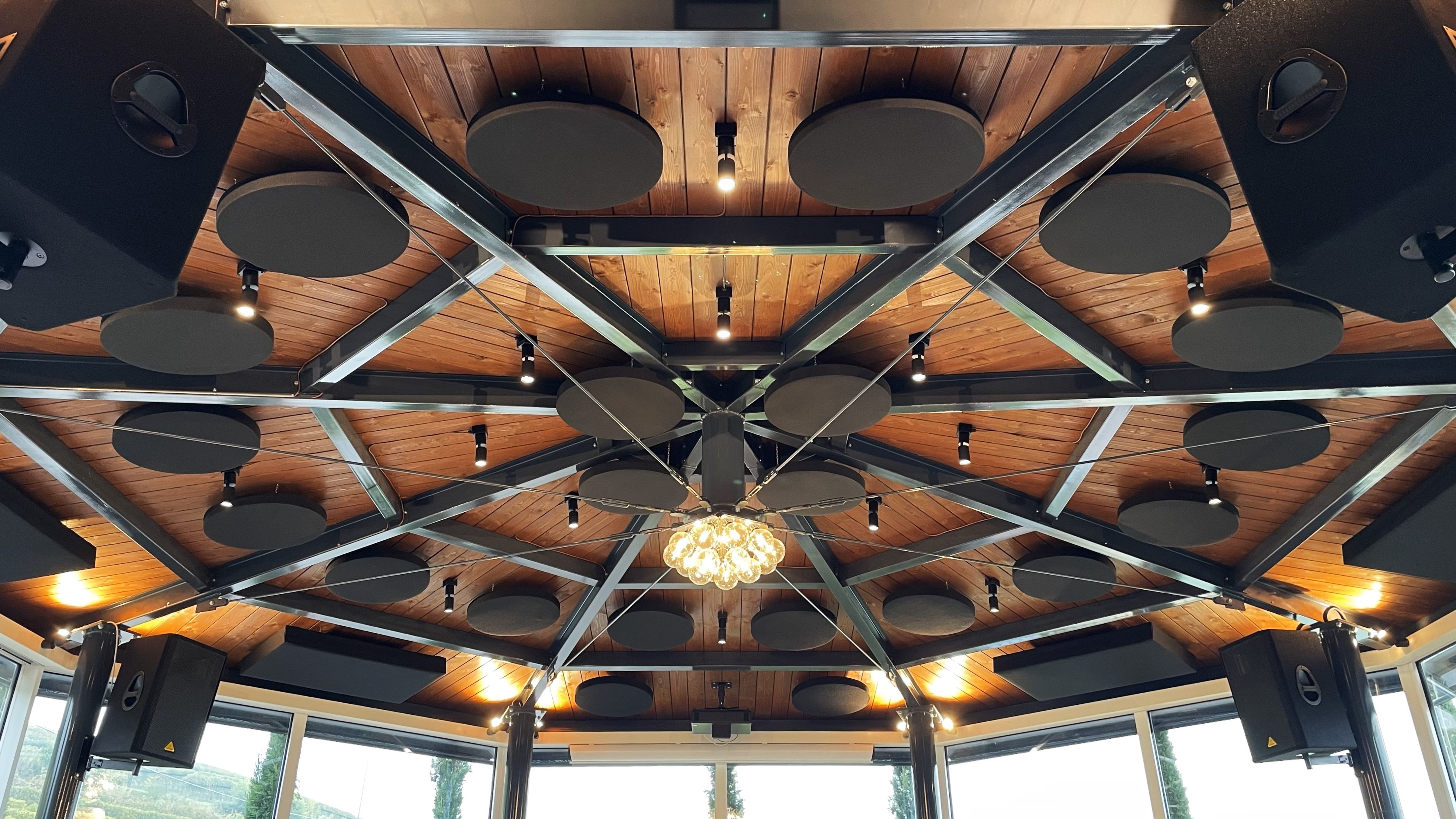 Sistemi di correzione acustica e anti rimbombo